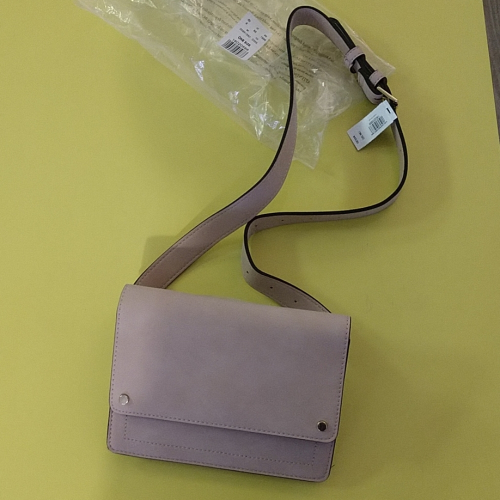 FANNIE PACKS PINK BRAND NEW WITH TAGS LIMITED